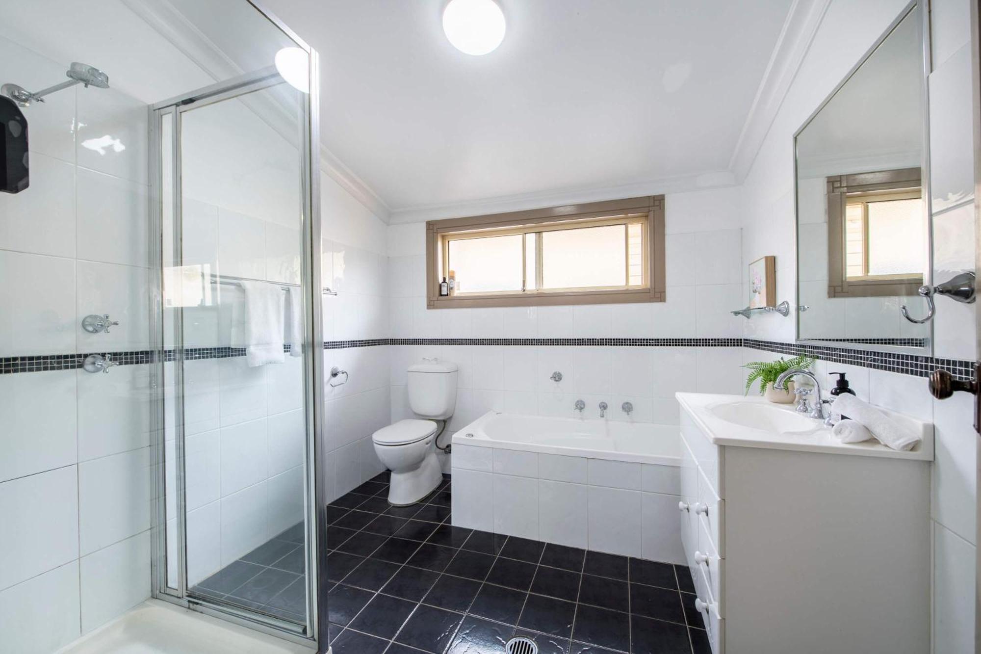 South Dubbo Hideaway - Pet Friendly Βίλα Εξωτερικό φωτογραφία